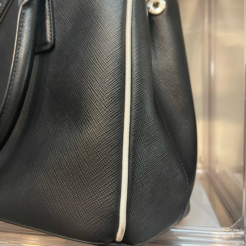 近新真品🏅️Prada限定款 稀有內裏全皮X防刮牛皮白色滾邊❤️市面稀少全牛皮美品-5