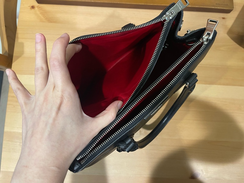 近新真品🏅️Prada限定款 稀有內裏全皮X防刮牛皮白色滾邊❤️市面稀少全牛皮美品-10