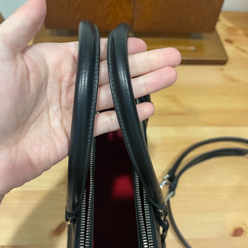 近新真品🏅️Prada限定款 稀有內裏全皮X防刮牛皮白色滾邊❤️市面稀少全牛皮美品-15