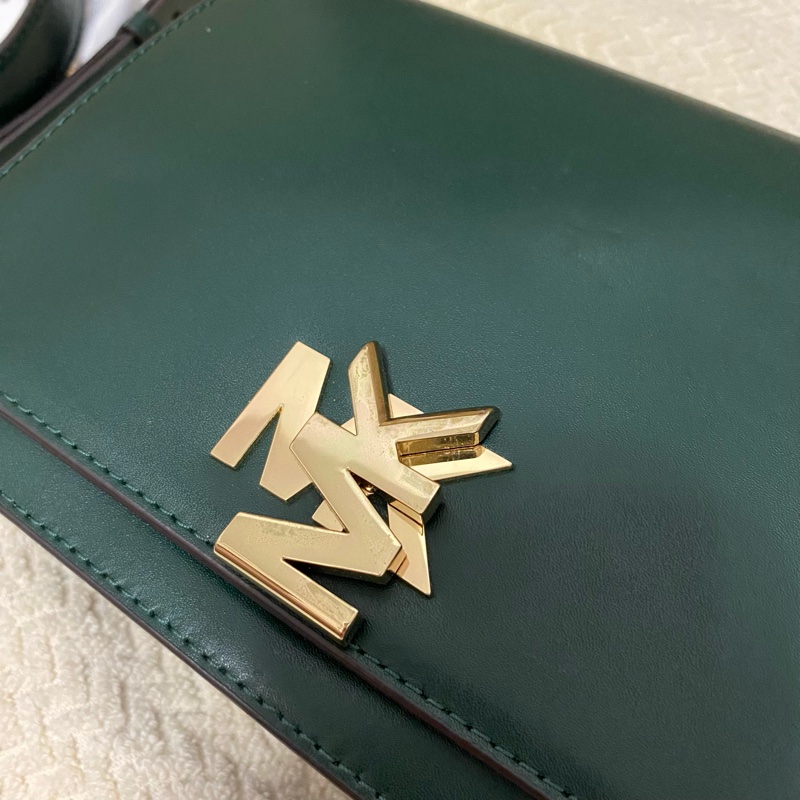 MK (Michael Kors) MK logo 滑面皮革側背包-6
