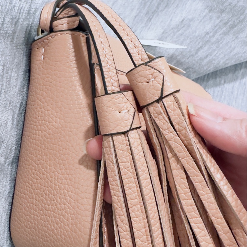 Tory Burch 乾燥玫瑰粉 浮雕流蘇信封包 郵差包 斜背包 相機包 TB Thea-2