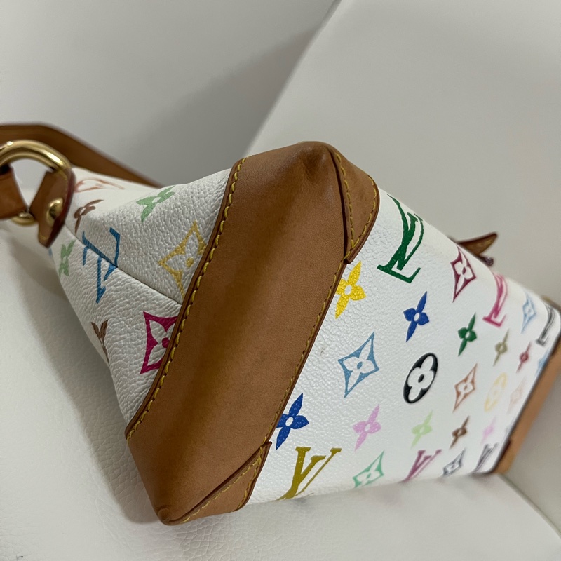 LV 村上隆白彩腋下包-8