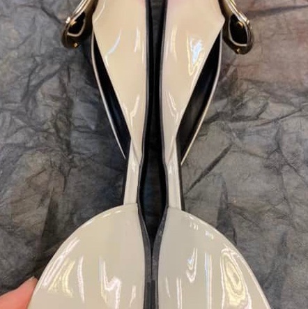 Roger Vivier 絕美的漸層方釦平底鞋-2