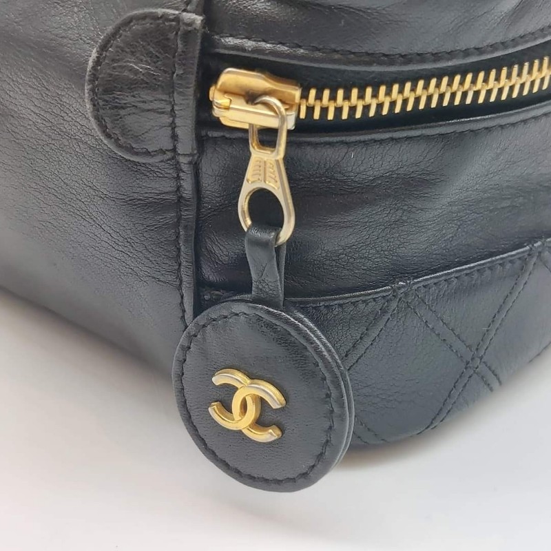 真品Chanel香奈兒黑色羊皮化妝包， 手提包，大斜背包，chanel  斜背包 手提包雙用，非常實用。-7