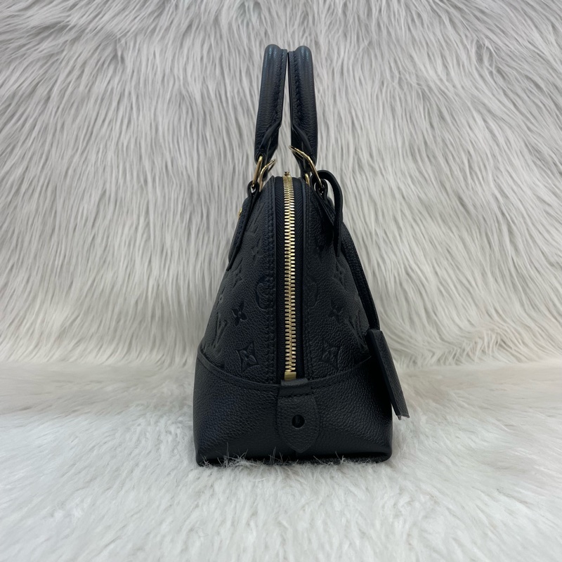 Louis Vuitton M44829黑牛皮壓紋Neo Alma BB貝殼包斜背-1