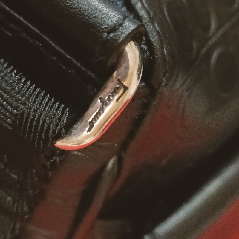 ferragamo 滿版logo 男肩包-10