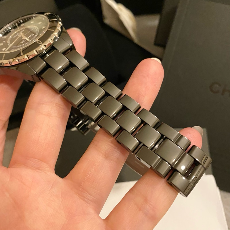 保證專櫃真品 新款錶扣❤️配件齊全、附保固 98成新 12鑽 38mm Chanel 香奈兒 J12 機械錶-13