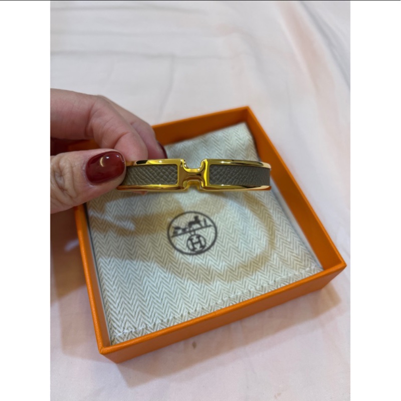 現貨商品 全新商品 台灣購證 Hermes 經典H大象灰皮革手環 尺寸T2-7