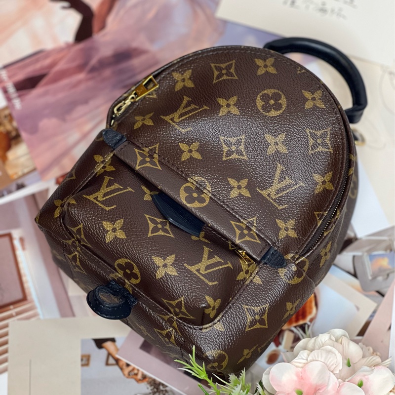 （保留中）⚠️限時特價🉐️極新✨LV mini 後背包 小書包-1