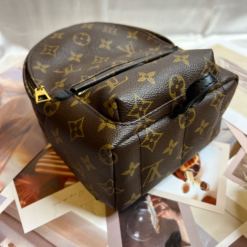 （保留中）⚠️限時特價🉐️極新✨LV mini 後背包 小書包-4