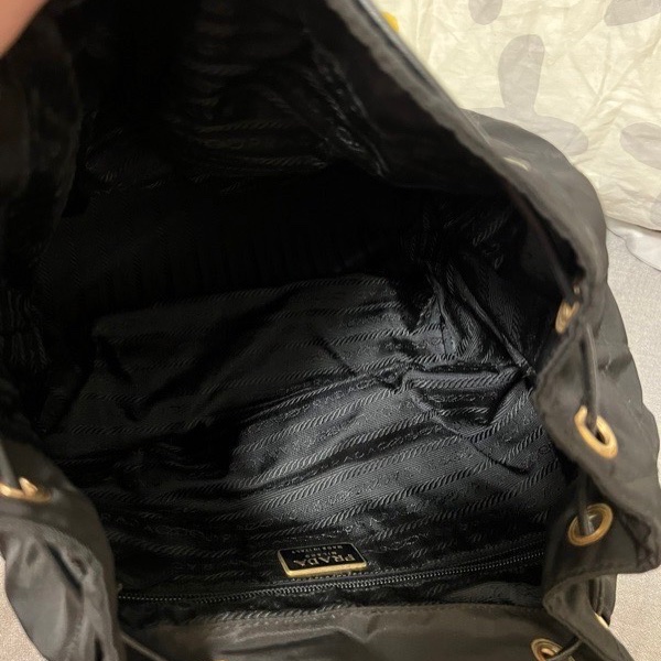 Prada 菱格後背包-4