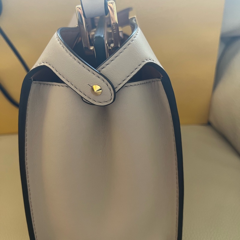 FENDI Peekaboo 小號-1