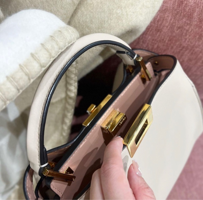 FENDI Peekaboo 小號-6