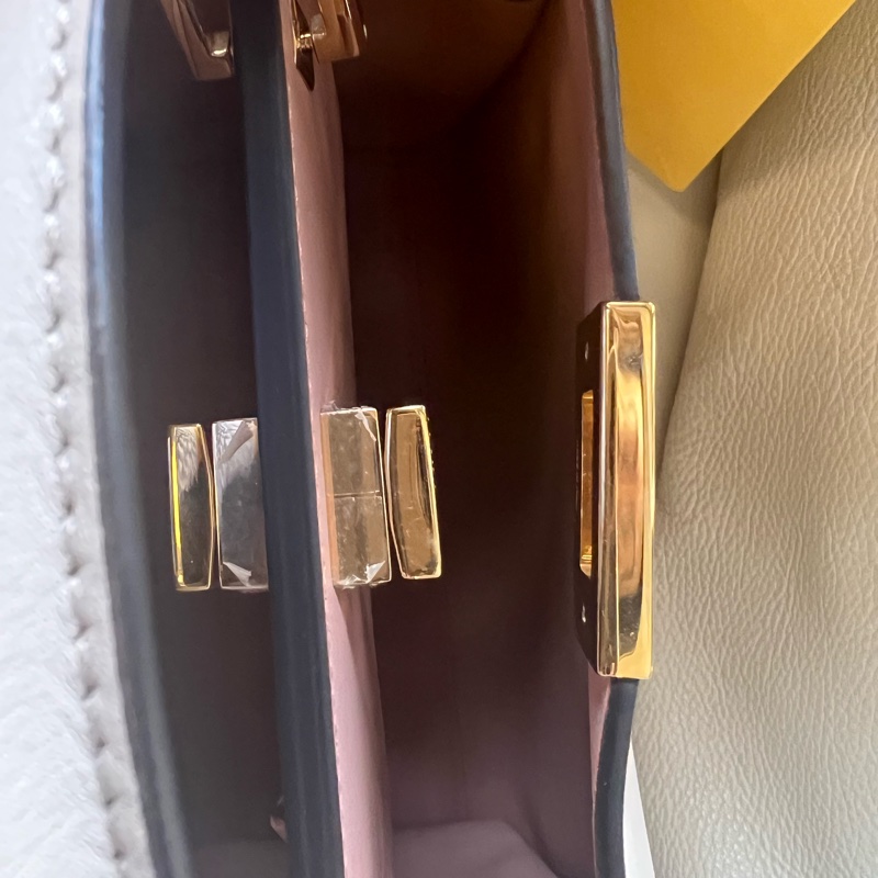 FENDI Peekaboo 小號-10