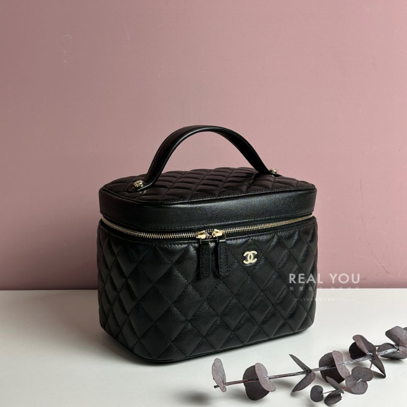 CHANEL 經典荔枝皮化妝盒-1