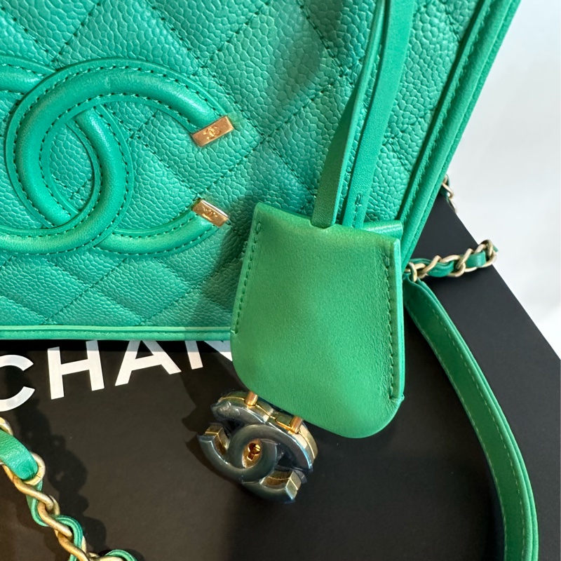 Chanel Vanity Case 復古金鏈化妝箱-綠-17