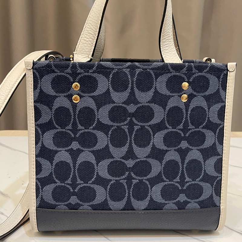 ✨Coach✨香布蕾🌹手提/斜背小托特🪻氣質藍紙袋包-2