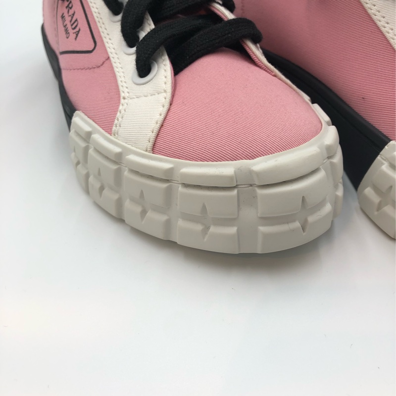 Prada 粉紅餅乾鞋-6