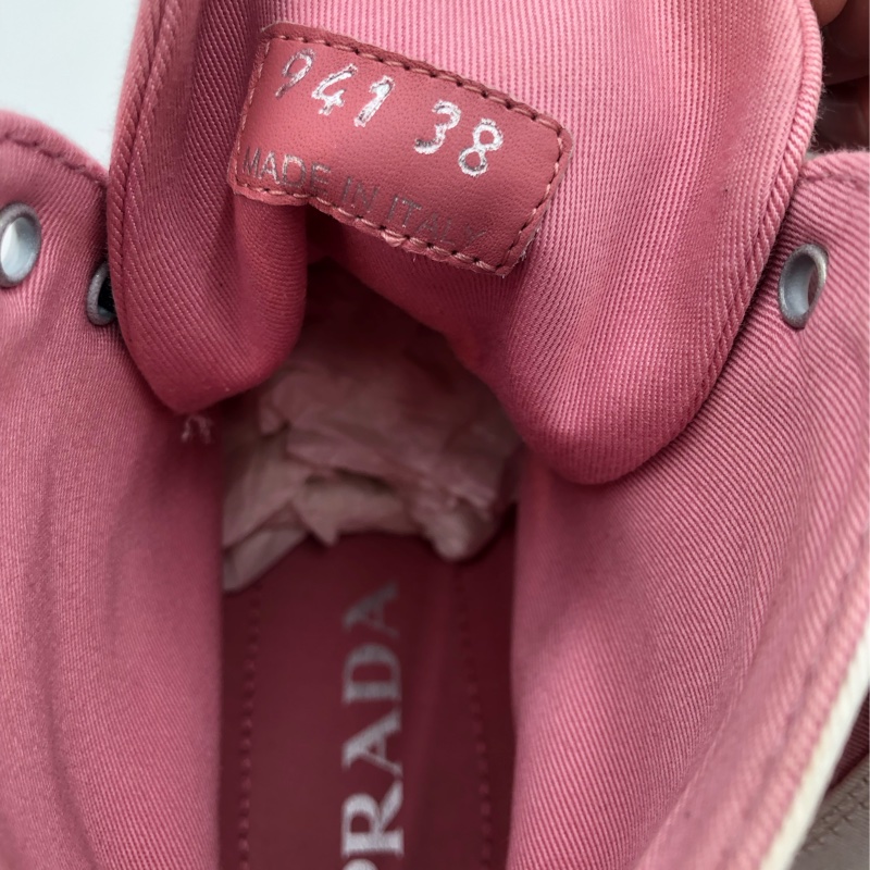 Prada 粉紅餅乾鞋-8