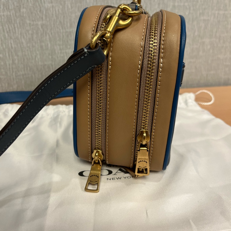 全新coach 超級熱賣1941專櫃款 Riley lunch box小方包/便當盒-2