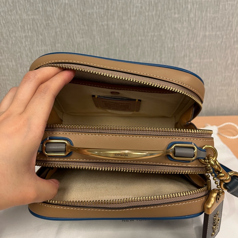 全新coach 超級熱賣1941專櫃款 Riley lunch box小方包/便當盒-5