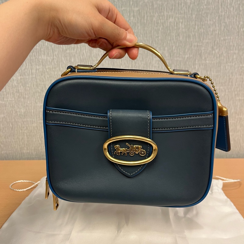 全新coach 超級熱賣1941專櫃款 Riley lunch box小方包/便當盒-9