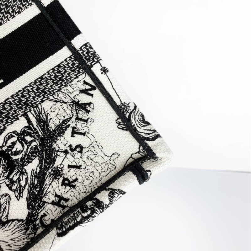 Dior Book Tote 星座限定款 小號-7