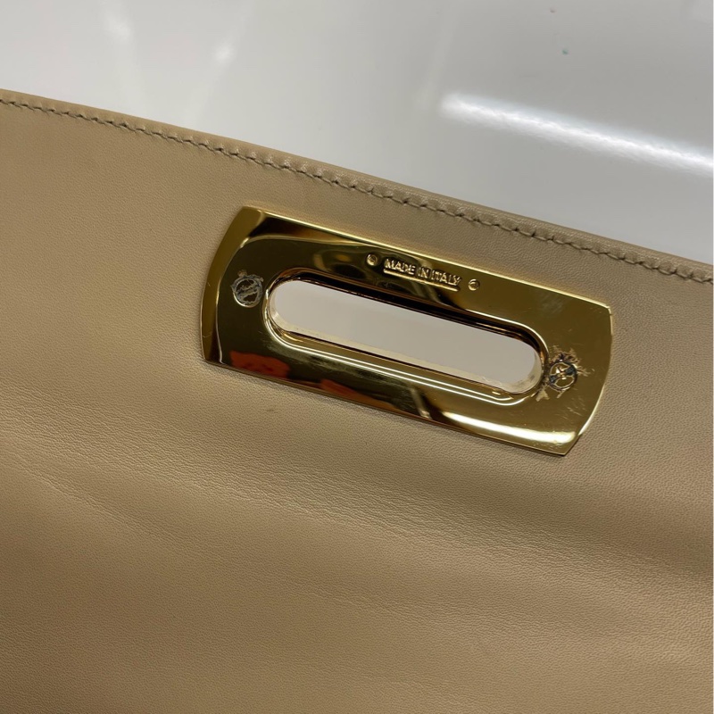 💚降價不留💚Ferragamo 經典博物館奶茶色中號-15