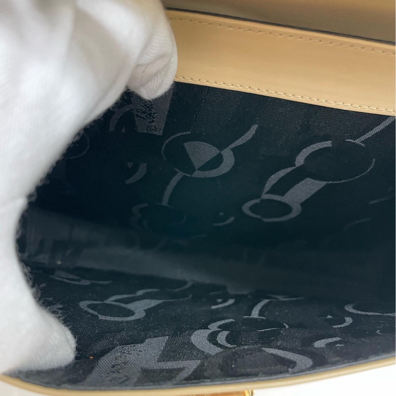 💚降價不留💚Ferragamo 經典博物館奶茶色中號-18