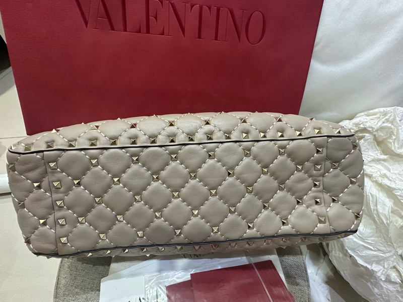 Valentino Rockstud Spike裸色鉚釘包(大款)-2
