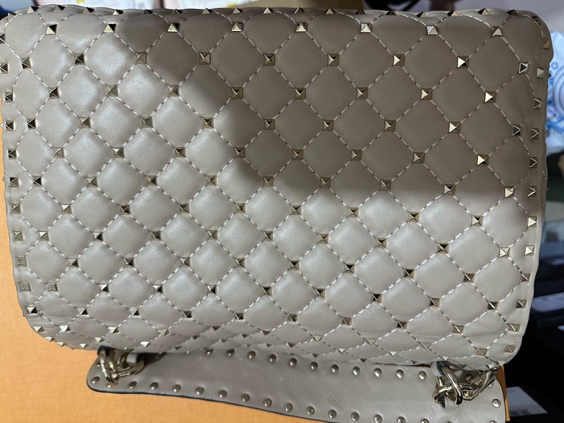Valentino Rockstud Spike裸色鉚釘包(大款)-4