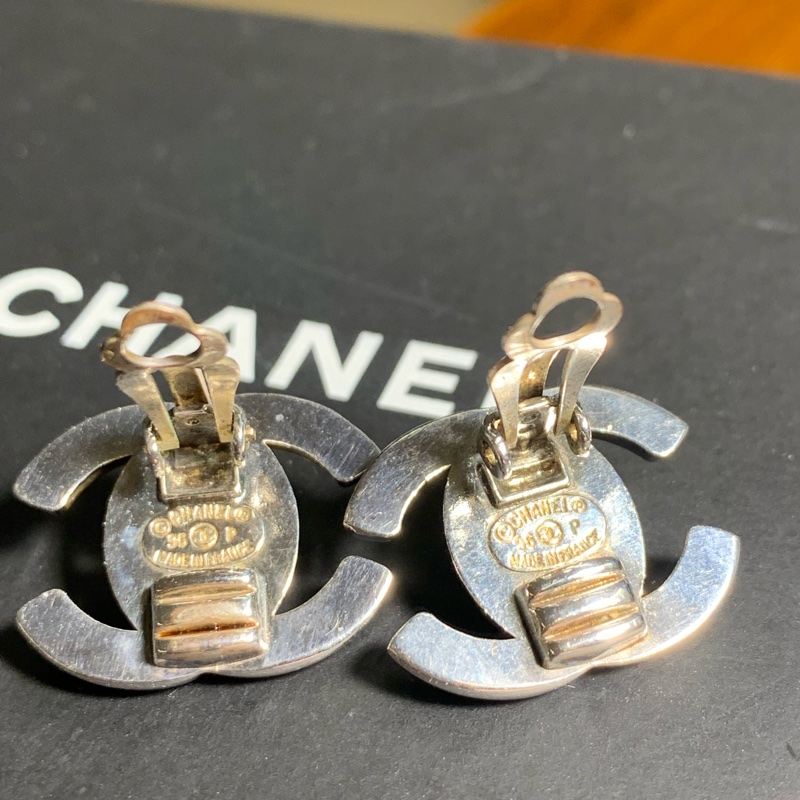Chanel耳夾式書包扣耳環-2