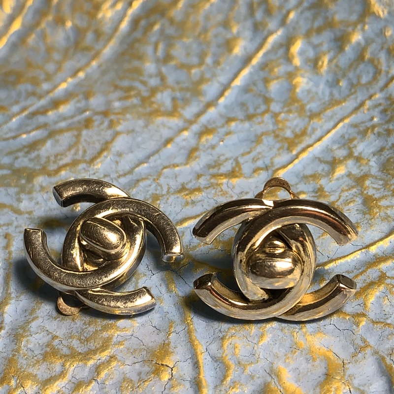 Chanel耳夾式書包扣耳環-5