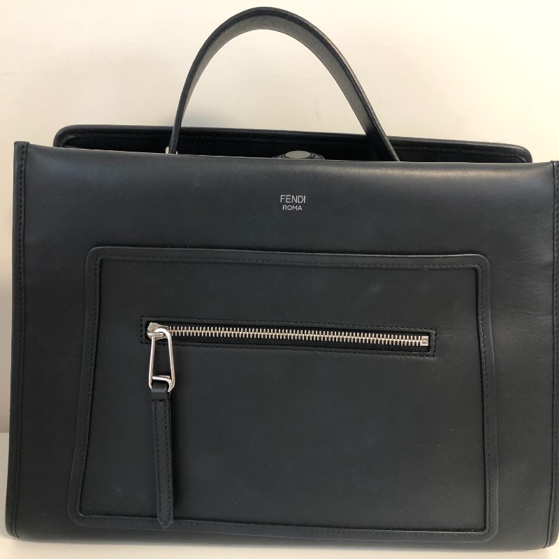 Fendi Runaway Tote (中號) 黑色-2