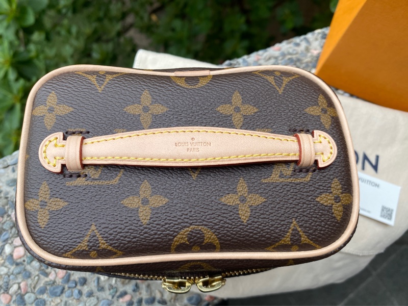 全新LOUIS VUITTON LV字紋老花拉鍊迷你化妝箱包手提包 M44936 NICE NANO-6