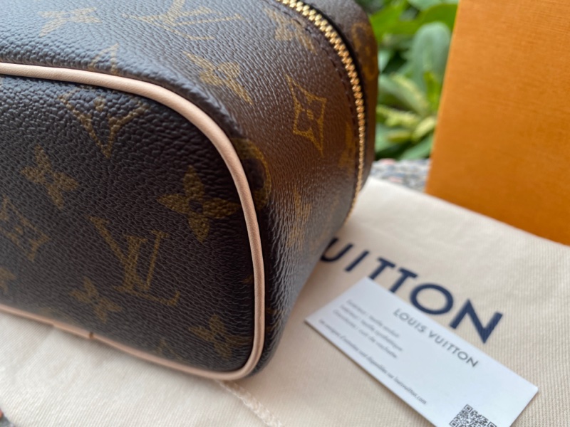 全新LOUIS VUITTON LV字紋老花拉鍊迷你化妝箱包手提包 M44936 NICE NANO-8