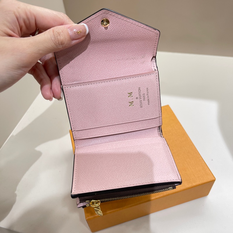 Louis Vuitton|粉色拼接老花三折短夾-1