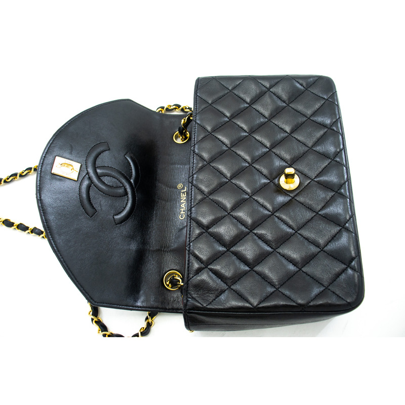 【日本直送】CHANEL 半月形鏈條單肩包黑色絎縫翻蓋小羊皮-10