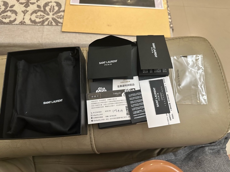 YSL Saint Laurent 荔枝皮短夾 荔枝紋牛皮 黑金短夾 信封短夾-11