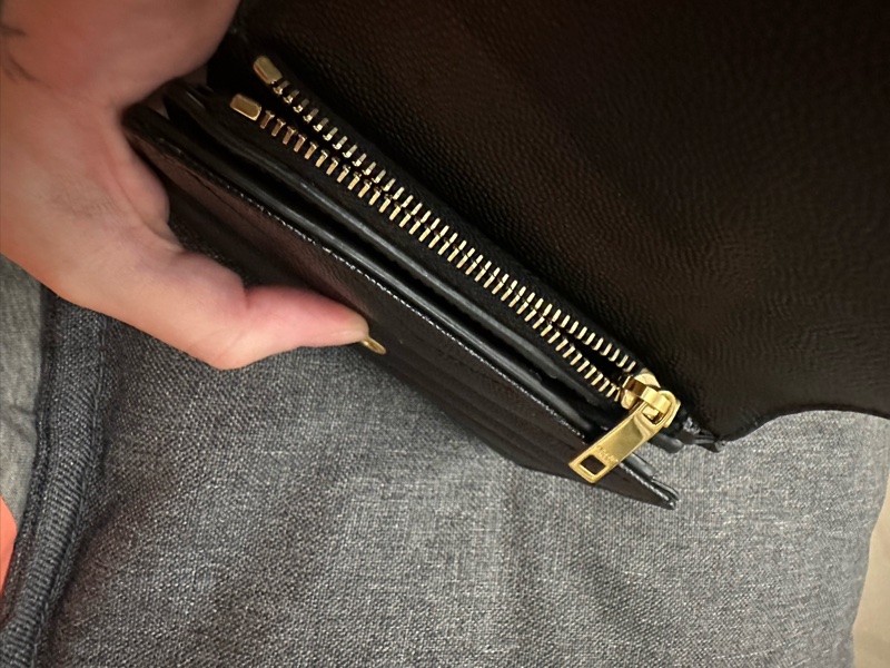 YSL Saint Laurent 荔枝皮短夾 荔枝紋牛皮 黑金短夾 信封短夾-13