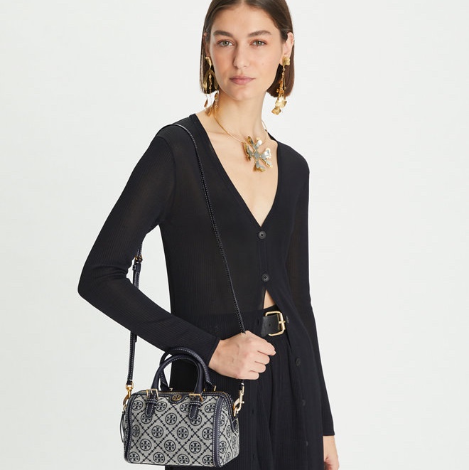Tory Burch 緹花迷你波士頓包 T monogram petite barrel bag-5