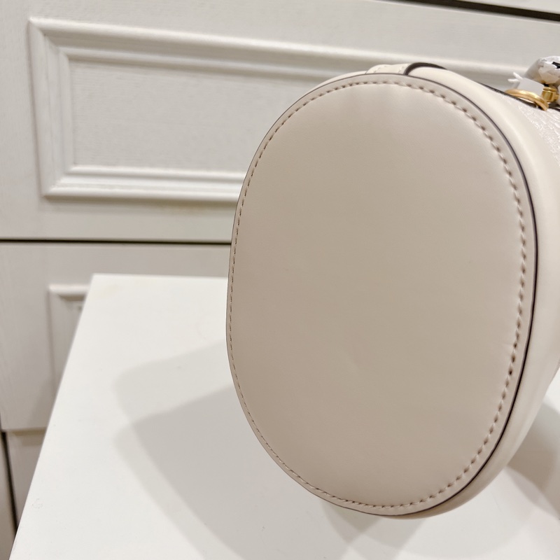 Tory Burch T monogram 米白 水桶包-8