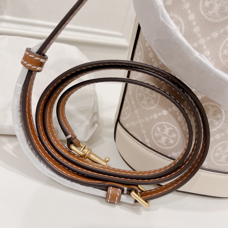 Tory Burch T monogram 米白 水桶包-11