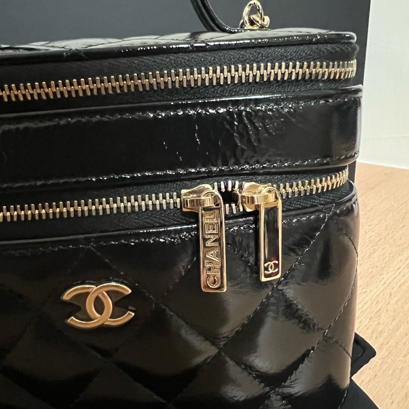 chanel雙層化妝包-5