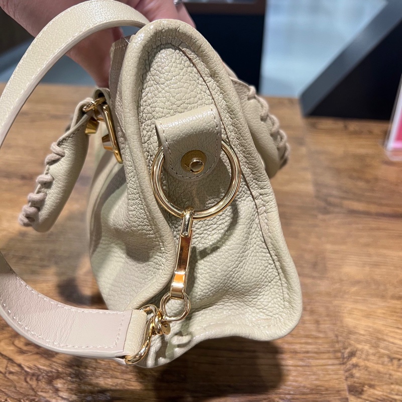 巴黎世家 奶茶色機車包-12