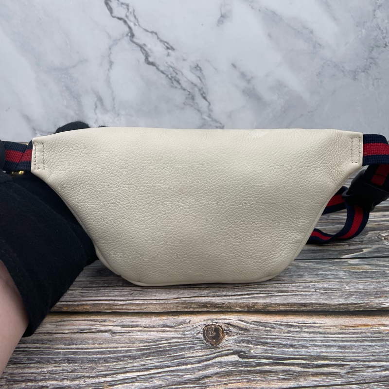 GUCCI 復古風格圖案 小牛皮 #胸口包 / #腰包   小款（白） 長背帶🔥-8