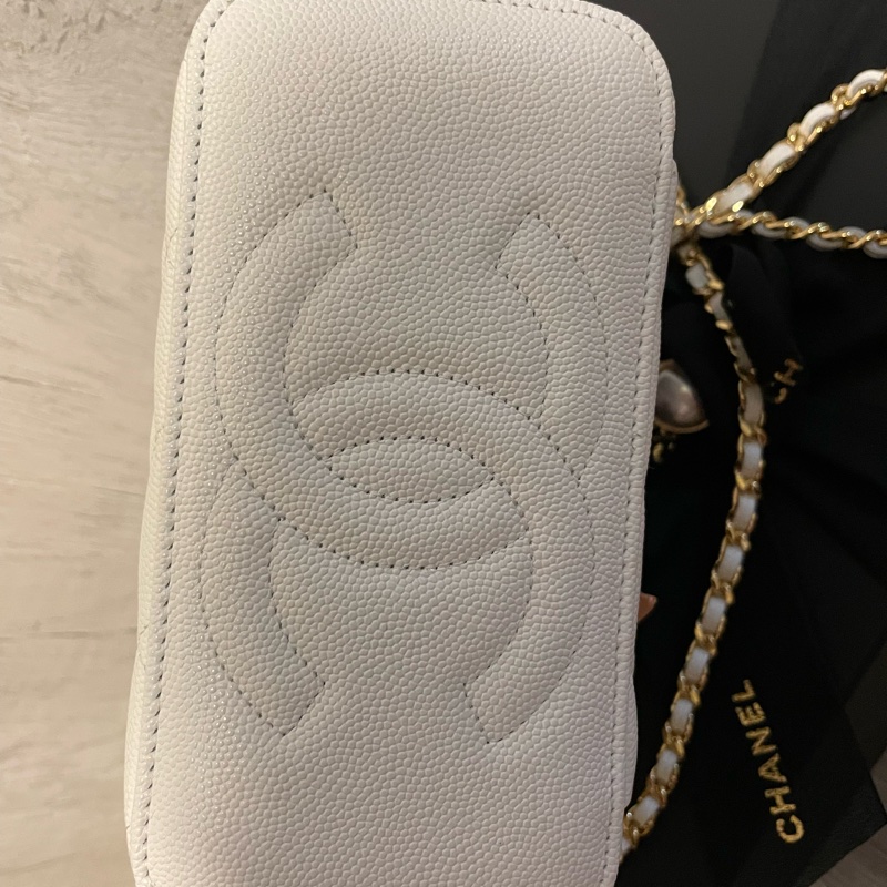 Chanel 23C 新款撲克長盒子 絕美白色荔枝牛皮配金鍊-5