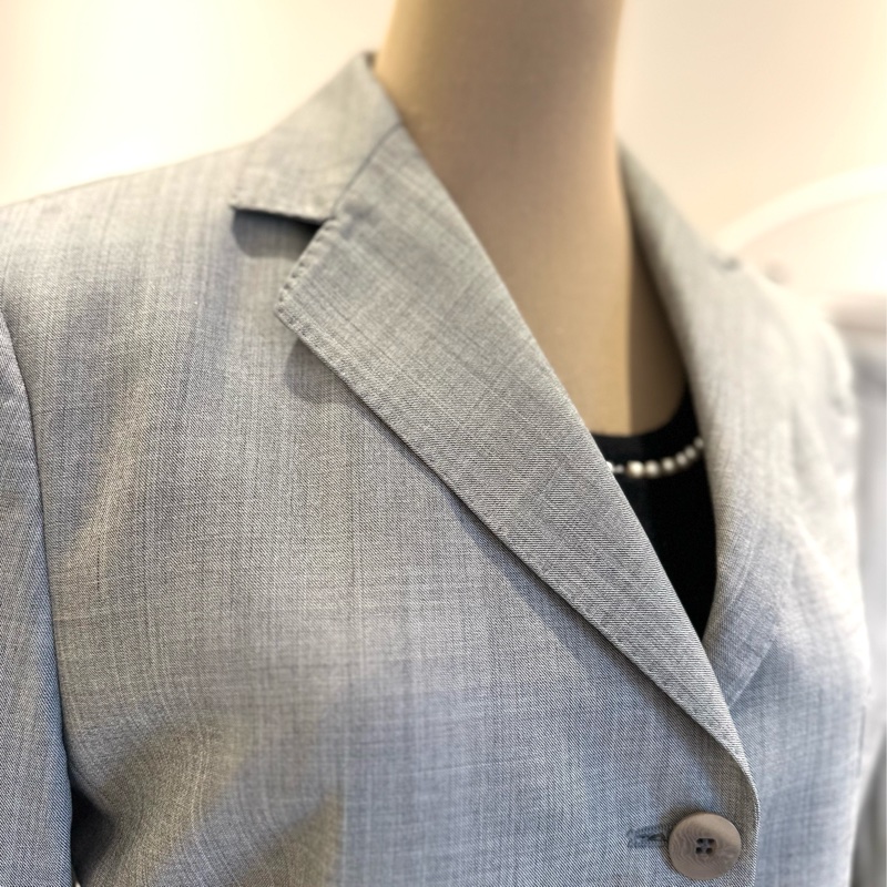 ［併單Ｐ］Façonnable 氣質灰西裝長褲套裝＋UNTITLED 白色圓裙+LONGCHAMP 粉色方絲巾-2