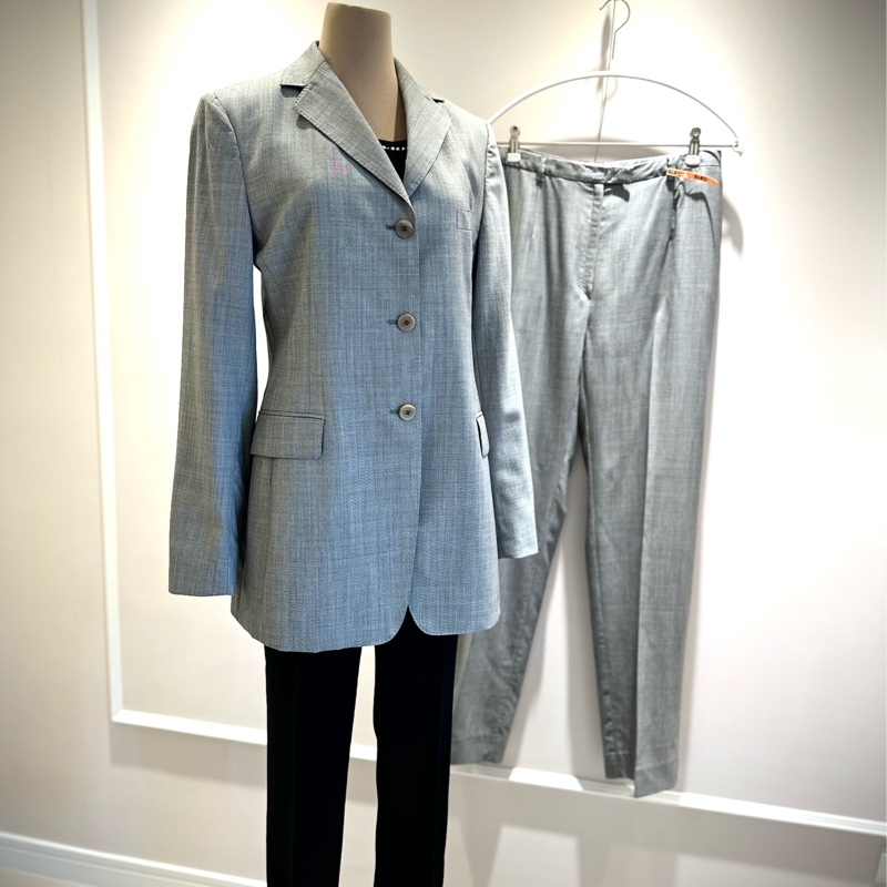 ［併單Ｐ］Façonnable 氣質灰西裝長褲套裝＋UNTITLED 白色圓裙+LONGCHAMP 粉色方絲巾-5