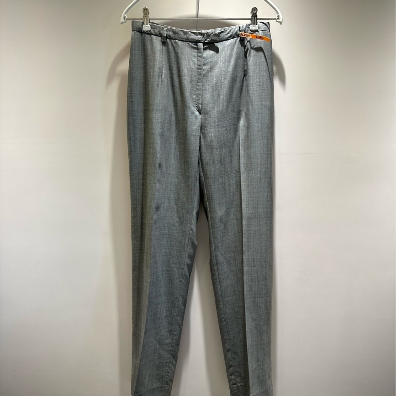 ［併單Ｐ］Façonnable 氣質灰西裝長褲套裝＋UNTITLED 白色圓裙+LONGCHAMP 粉色方絲巾-7